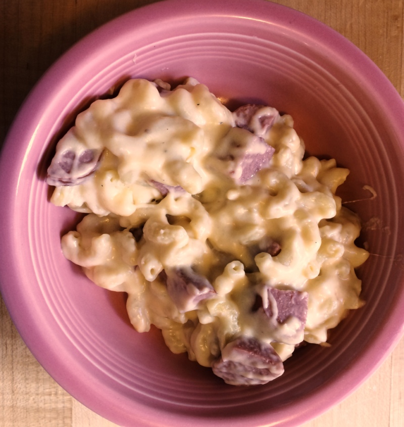 Macaroni & Cheese with Smoked Turkey Sausage | via MyOtherMoreExcitingSelf.wordpress.com